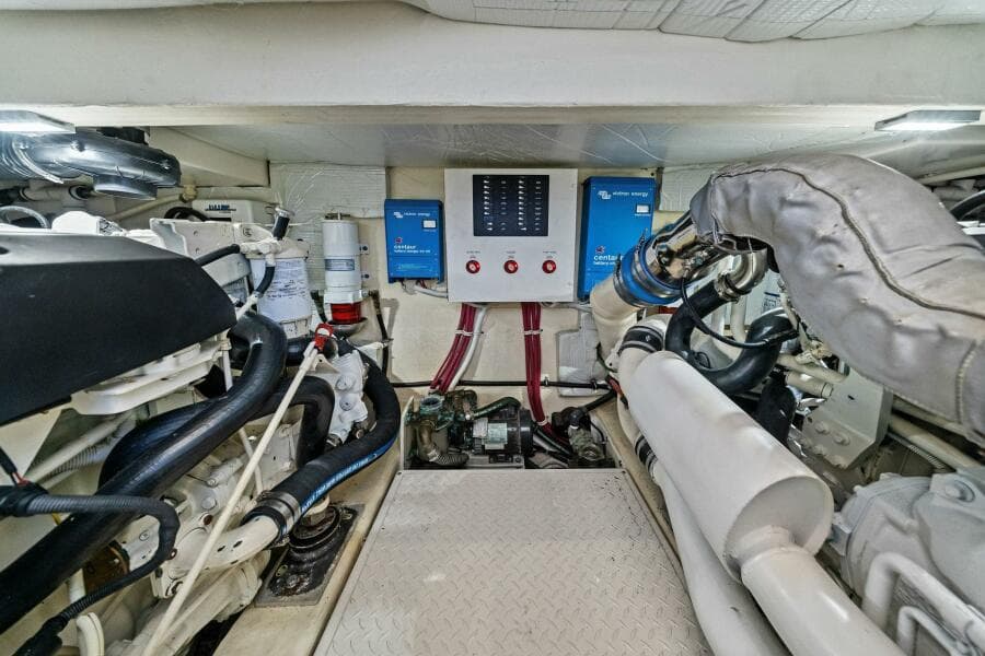 2016 Tiara Yachts 50 Flybridge - Engine Room