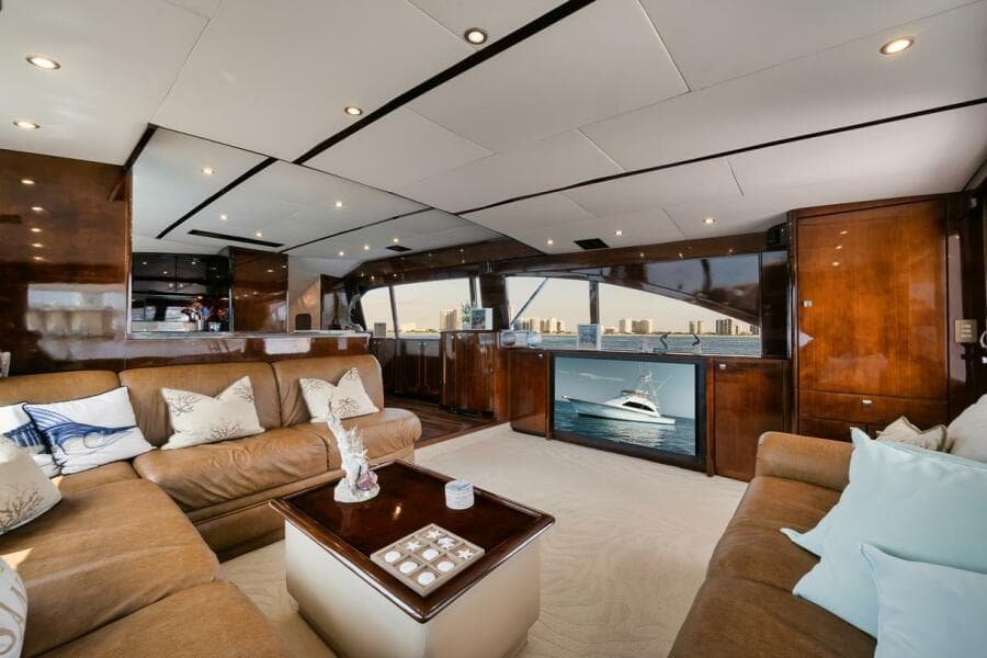 Ocean 73 UNCONQUERED - Salon