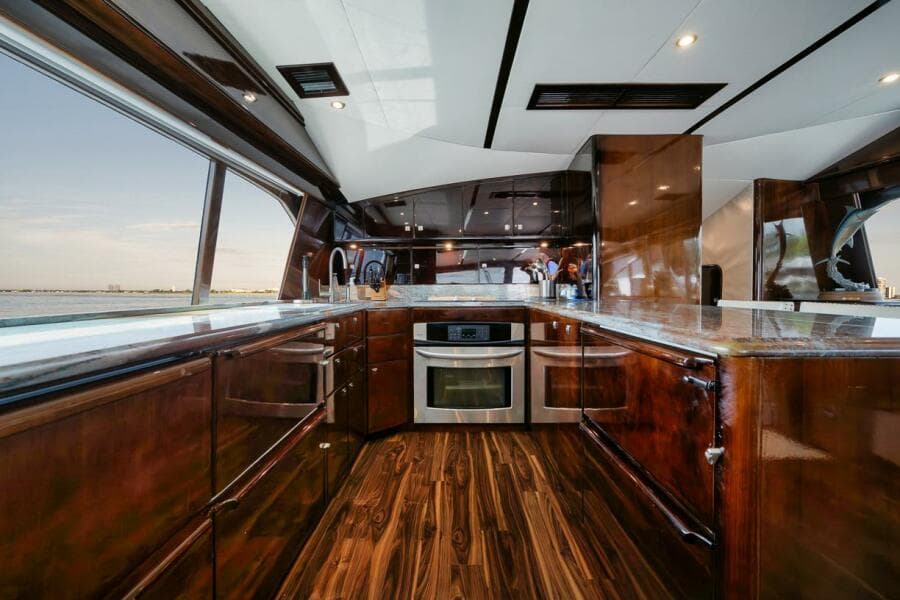 Ocean 73 UNCONQUERED - Galley