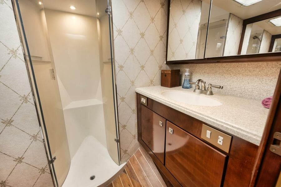 Ocean 73 UNCONQUERED - Guest Head