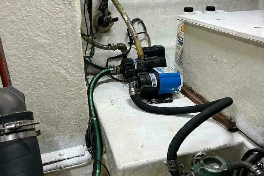 1998 Hyatt 51 Aft Cabin MY