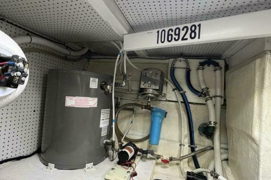 1998 Hyatt 51 Aft Cabin MY