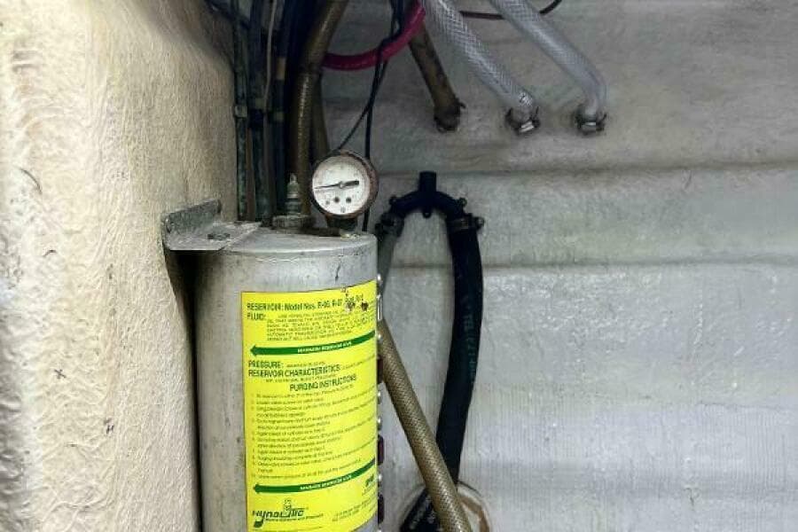 1998 Hyatt 51 Aft Cabin MY