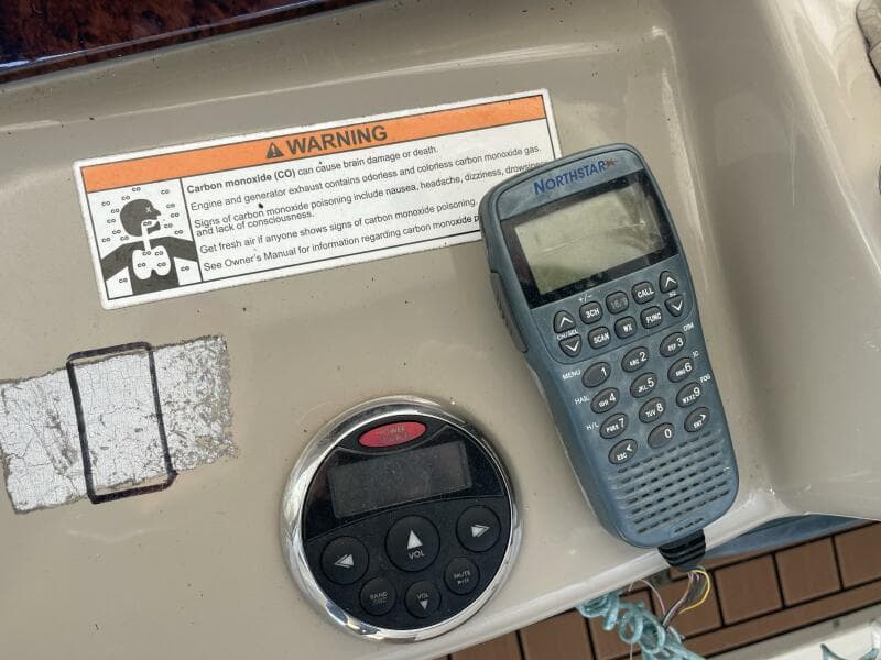 2006 Sea Ray 320 Sundancer