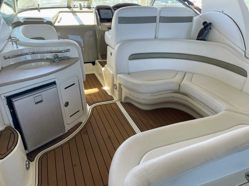 2006 Sea Ray 320 Sundancer