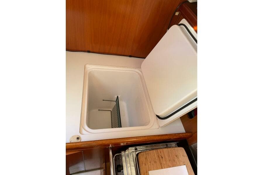 2001 Beneteau Oceanis 361