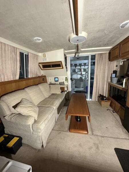 1999 Mainship 350