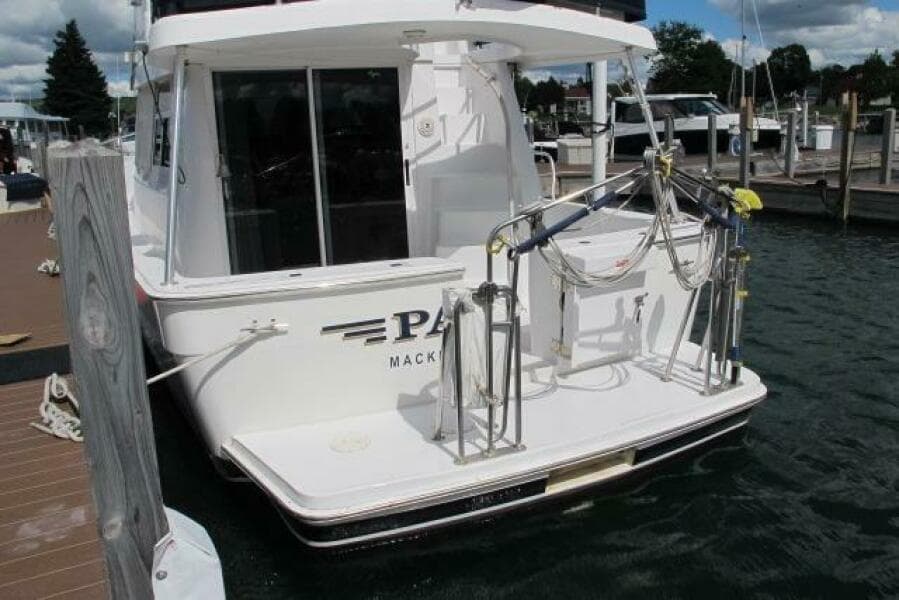 1999 Mainship 350