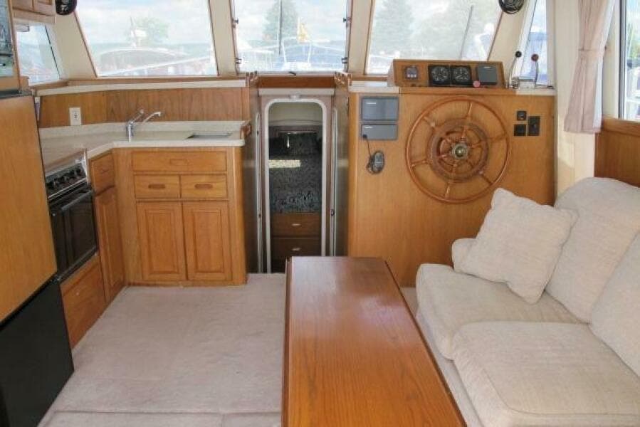 1999 Mainship 350