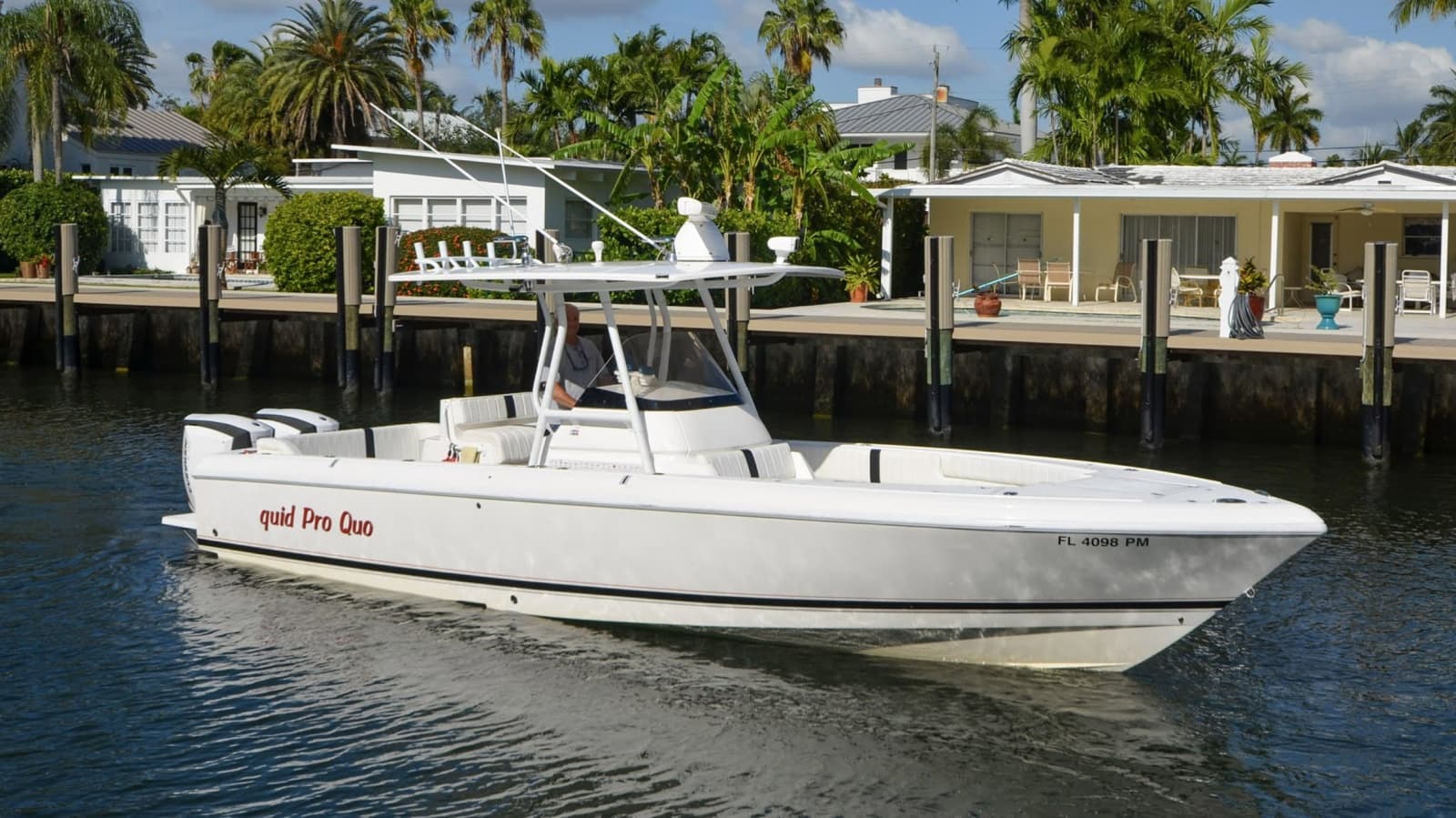 2013 Intrepid 300 Center Console