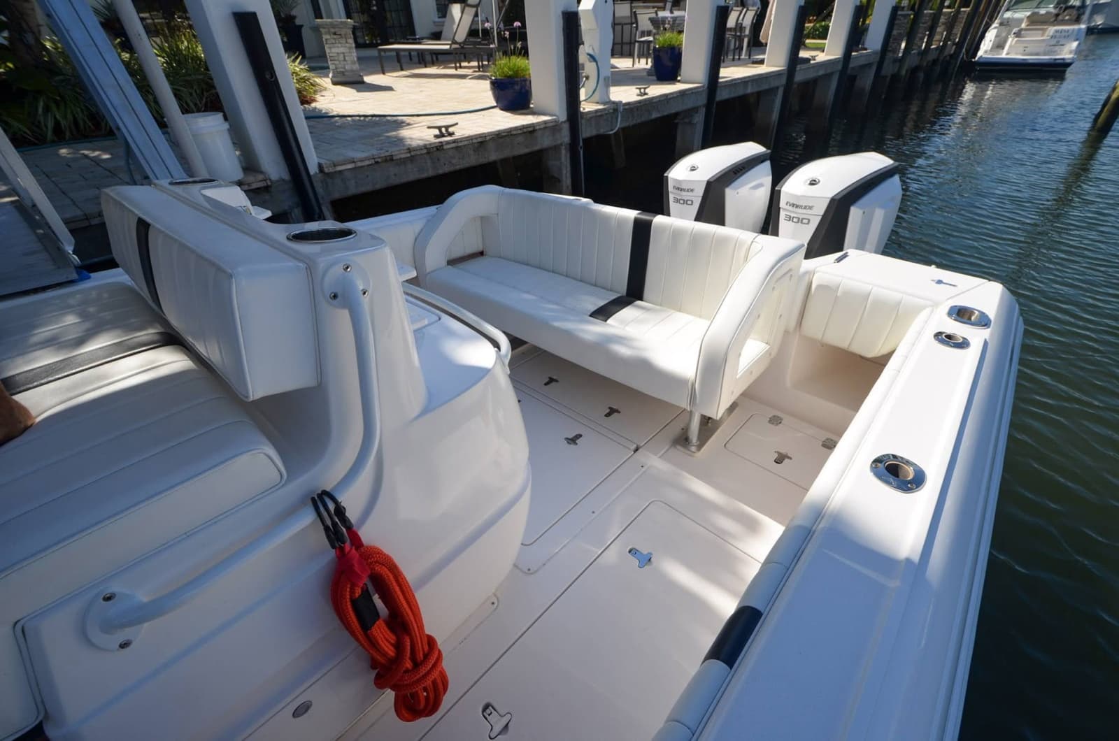 2013 Intrepid 300 Center Console