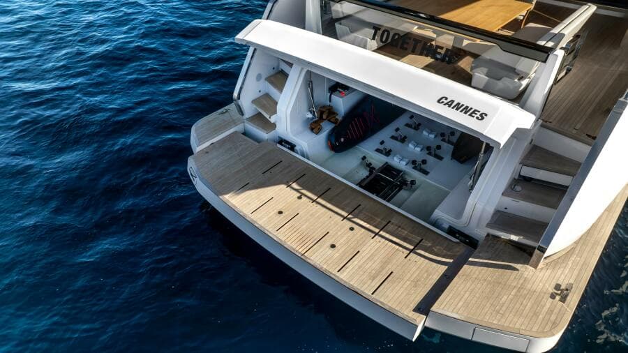 2025 Ferretti Yachts Ferretti 940