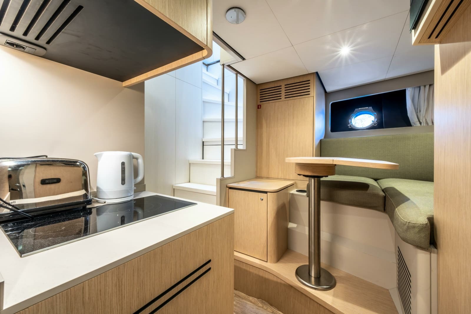 2025 Ferretti Yachts Ferretti 940 - Photo 35