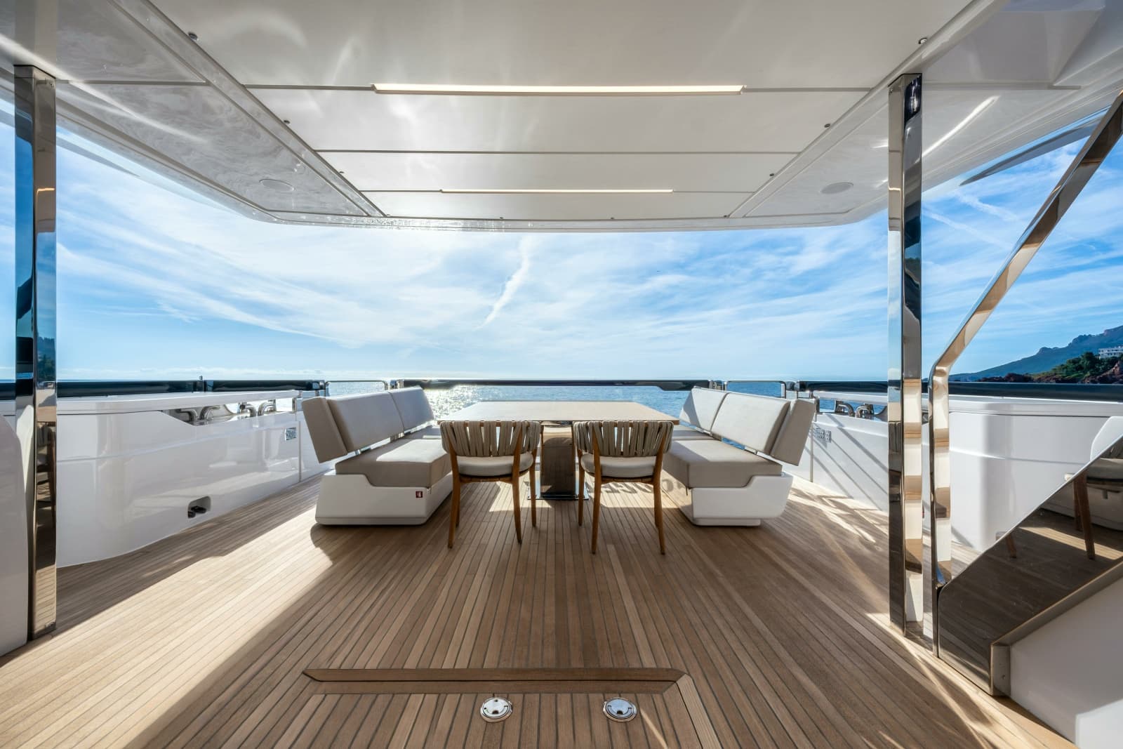 2025 Ferretti Yachts Ferretti 940 - Photo 5