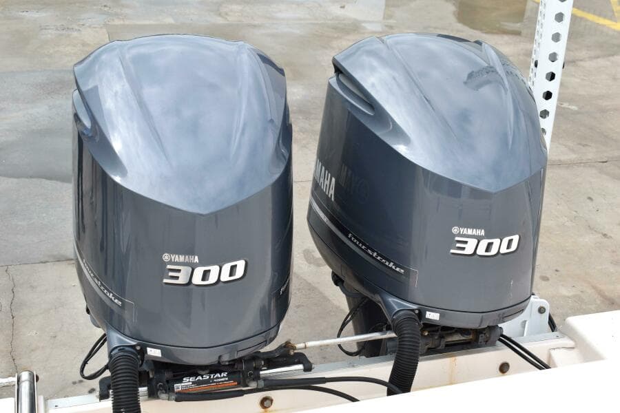 2012 Grady-White Canyon 271