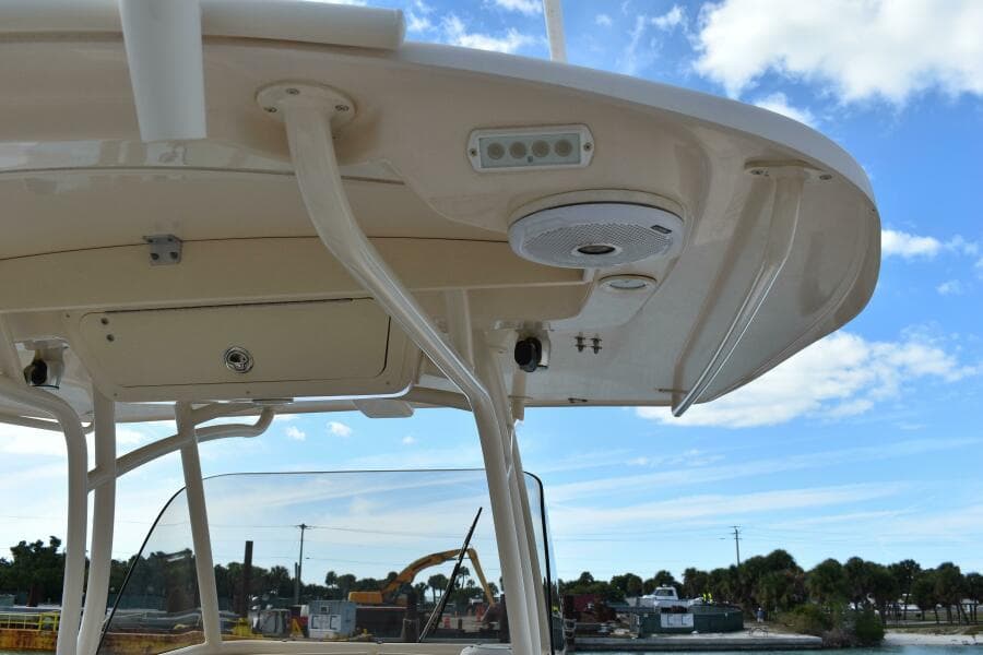 2012 Grady-White Canyon 271