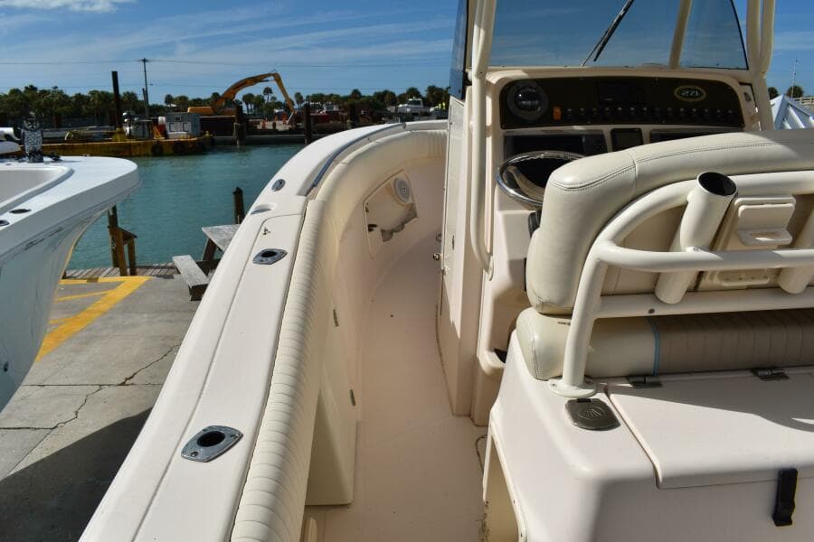 2012 Grady-White Canyon 271