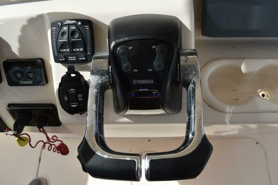 2012 Grady-White Canyon 271