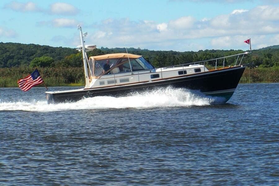 1995 Grand Banks 38 Eastbay EX