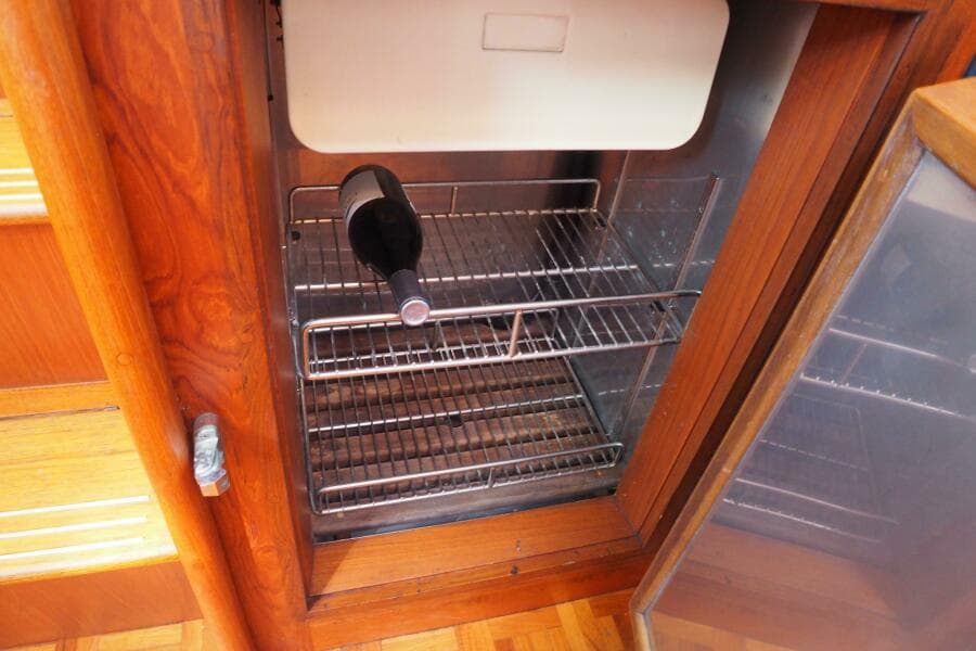 1995 Grand Banks 38 Eastbay EX