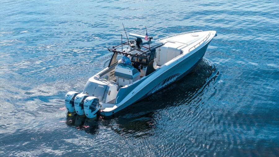 2010 Concept 4400 Sport Yacht