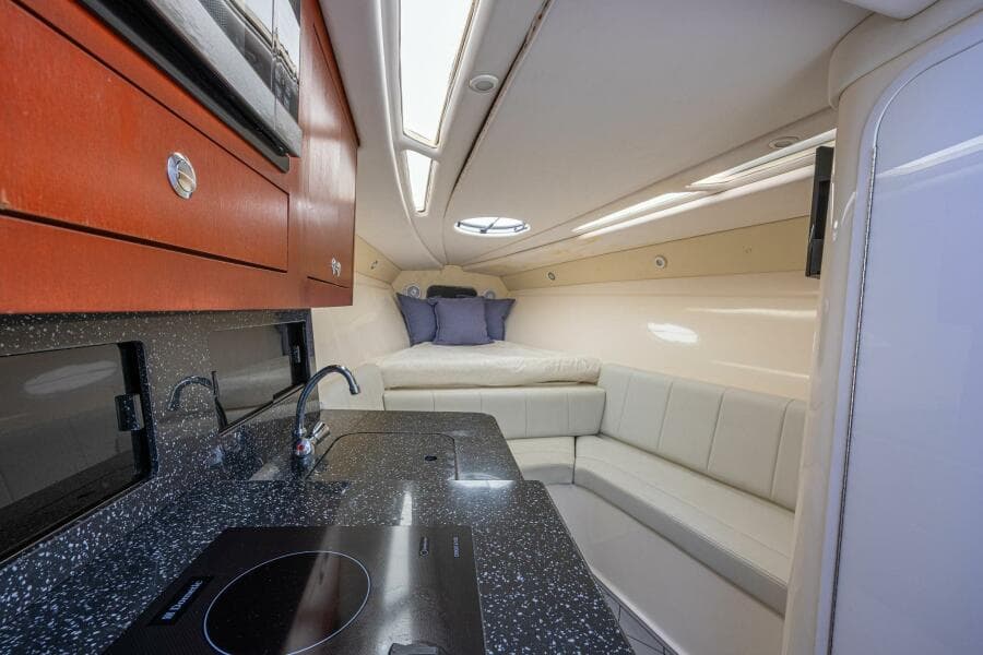 2010 Concept 4400 Sport Yacht