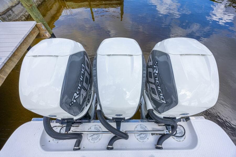 2010 Concept 4400 Sport Yacht