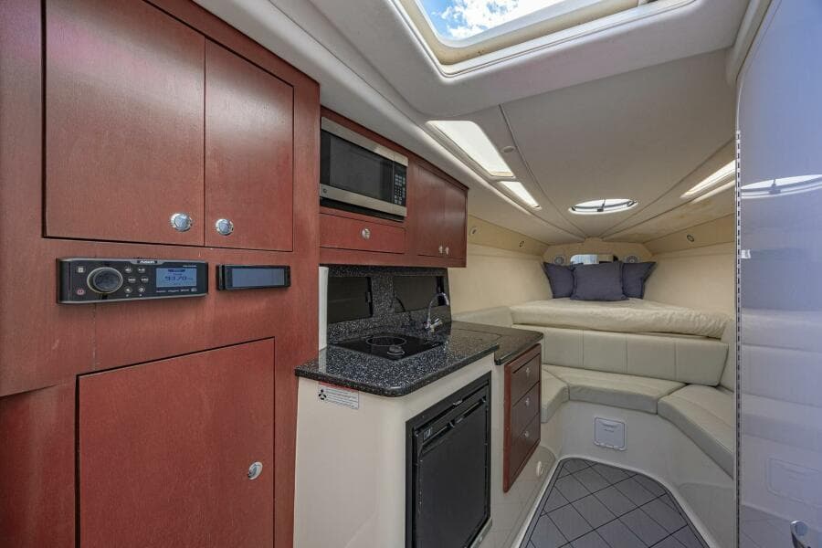 2010 Concept 4400 Sport Yacht