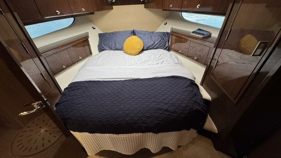 Forward VIP Centerline Queen