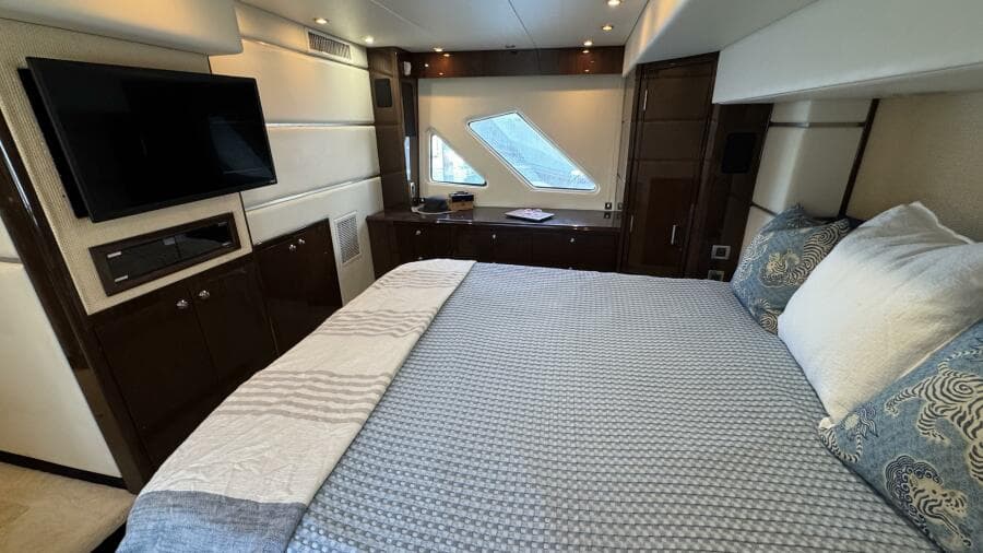 Full Beam Owners Stateroom