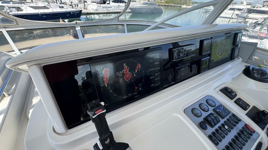 Flybridge Equipment & Navigation