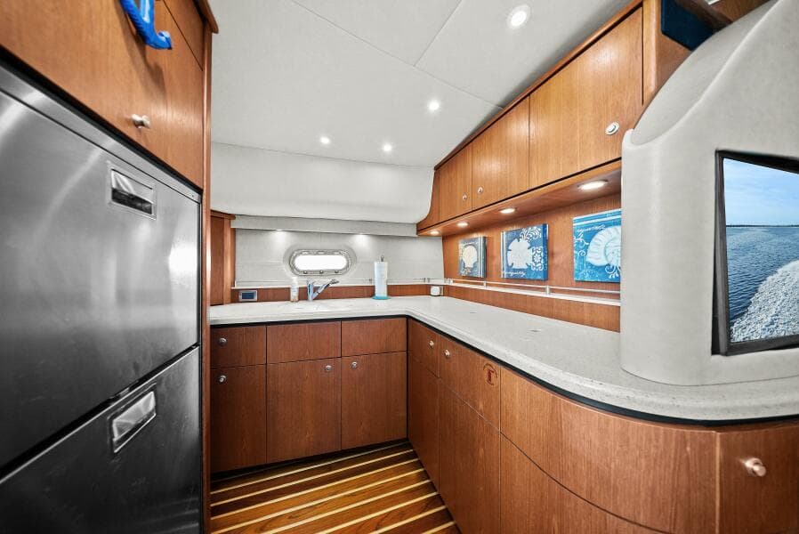2007 Tiara Yachts 4300 Sovran - Galley