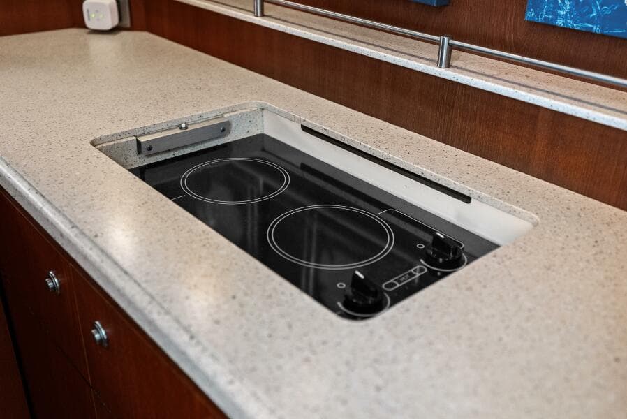 2007 Tiara Yachts 4300 Sovran - Galley