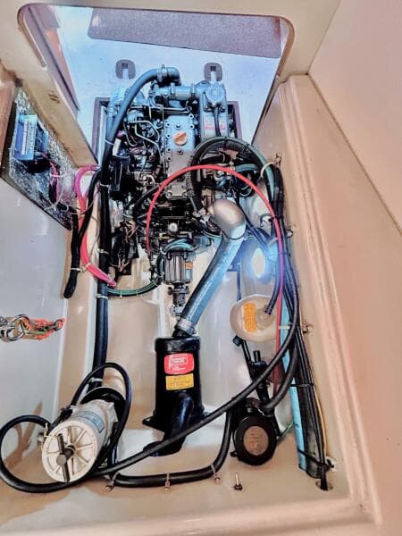 1999 Island Packet 320