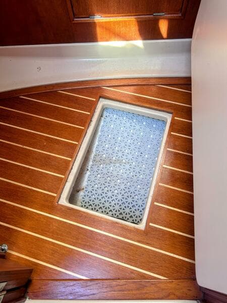 1999 Island Packet 320