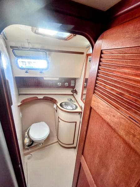 1999 Island Packet 320