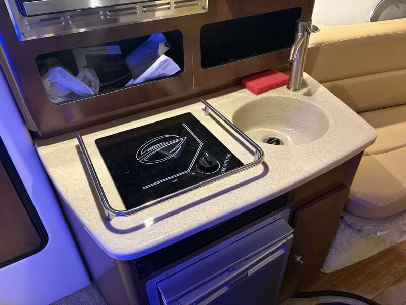 2019 Crownline 264 CR