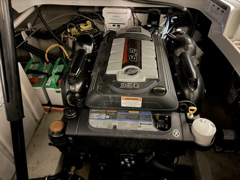 2019 Crownline 264 CR