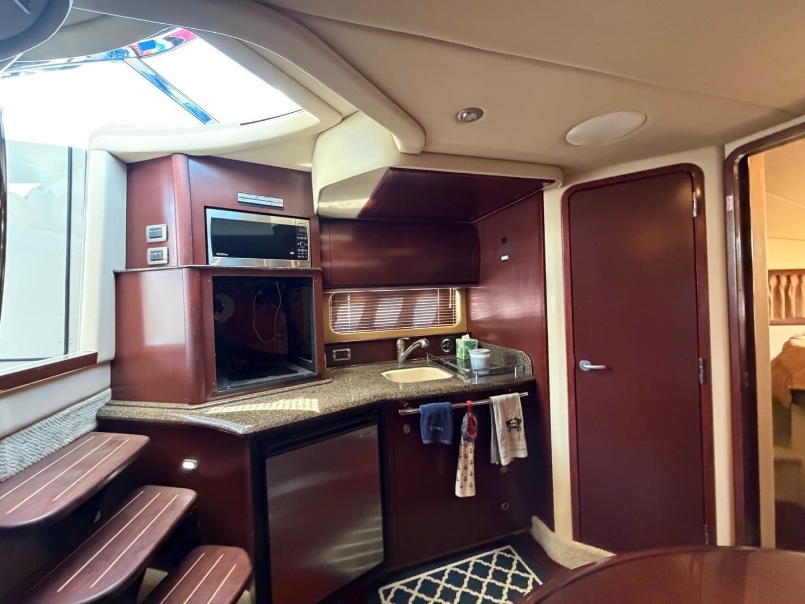 2007 Sea Ray 380 DA - Photo 27