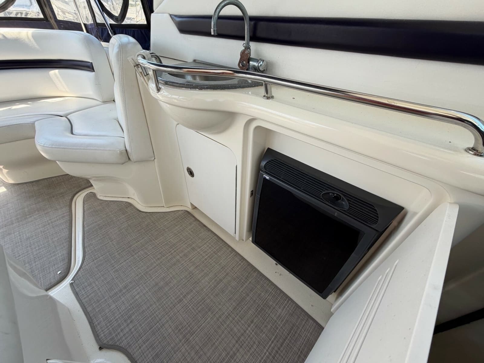 2007 Sea Ray 380 DA - Photo 24