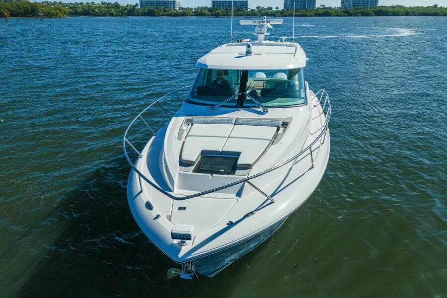 2025 Tiara Yachts 43 LE