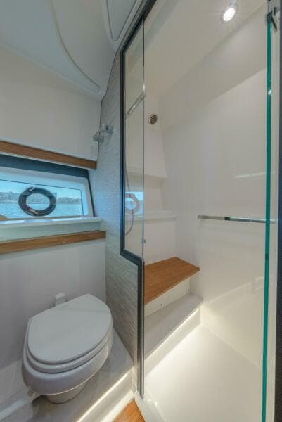 2025 Tiara Yachts 43 LE