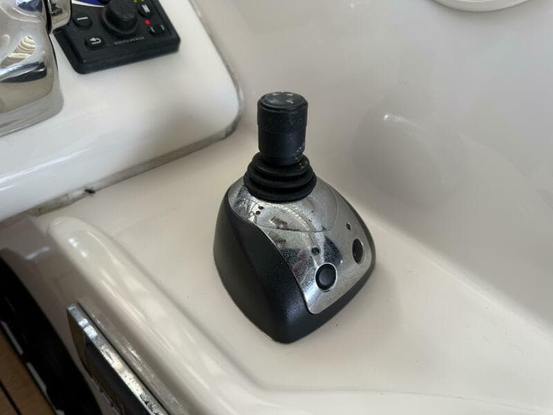 2007 Chris-Craft Roamer 40