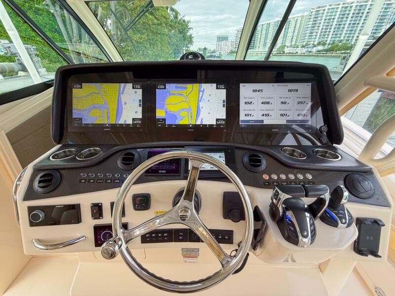 2022 Grady-White Canyon 456