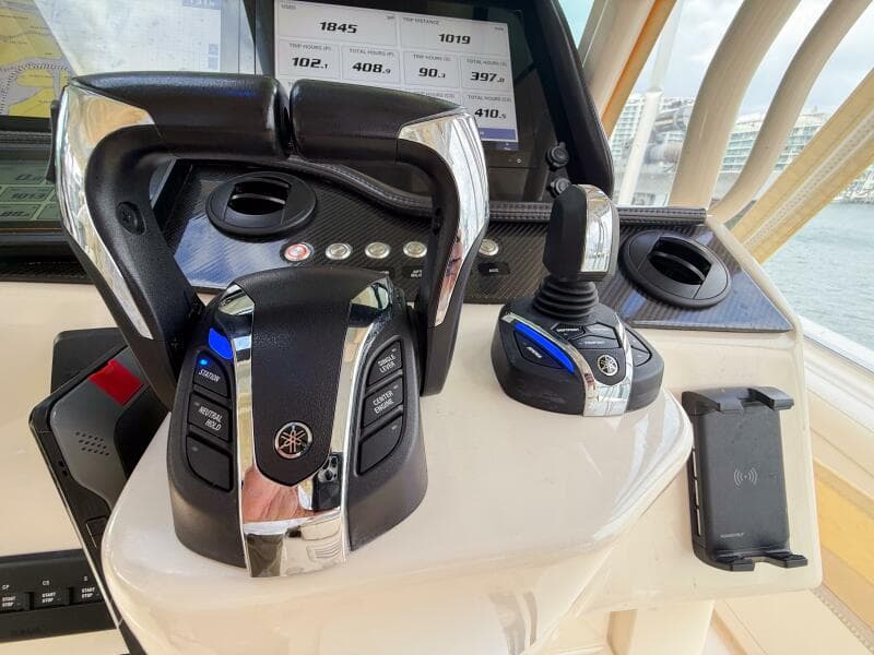 2022 Grady-White Canyon 456