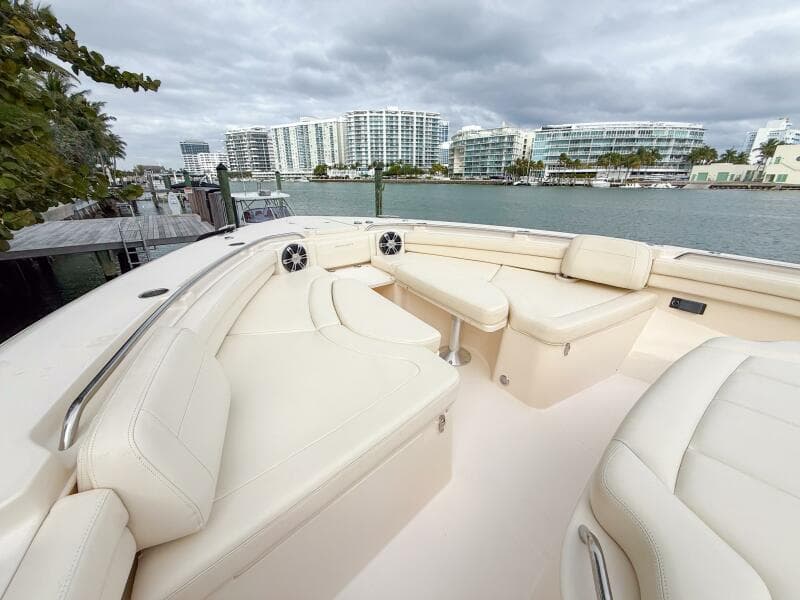 2022 Grady-White Canyon 456