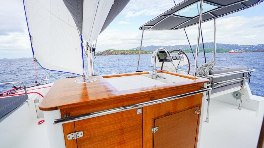 2017 Fountaine Pajot Victoria 67