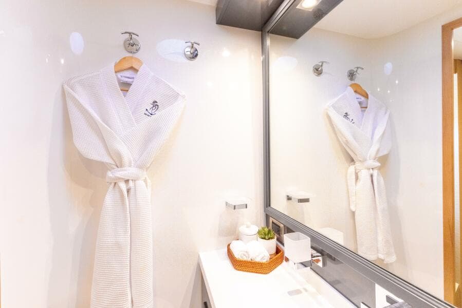 2017 Fountaine Pajot Victoria 67