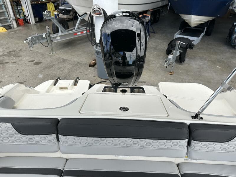 2023 Bayliner M17
