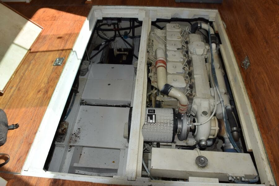 Cummins 210hp 5.9 BT New In '90